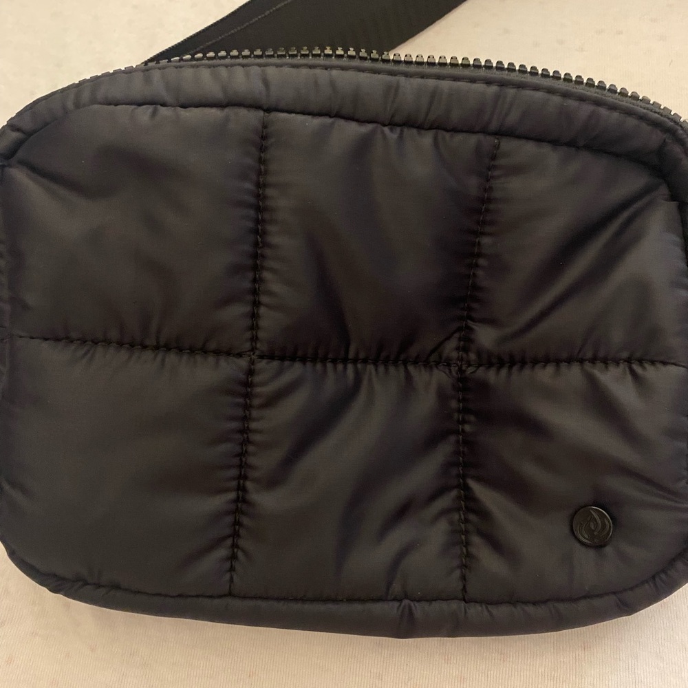 Crossbody/belt bag, roomy. Like-new